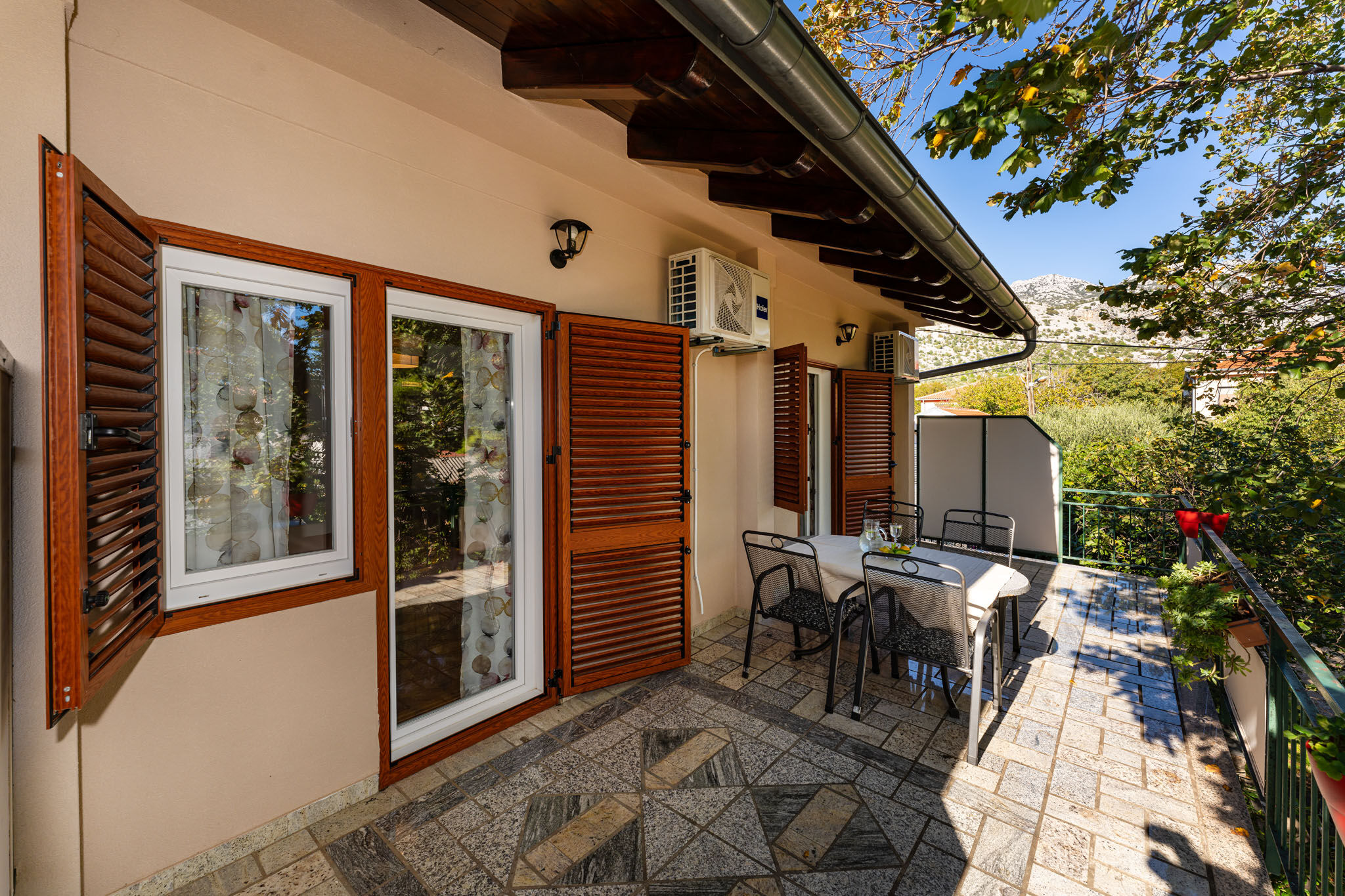 Apartments and Room Adriana 99281-A2