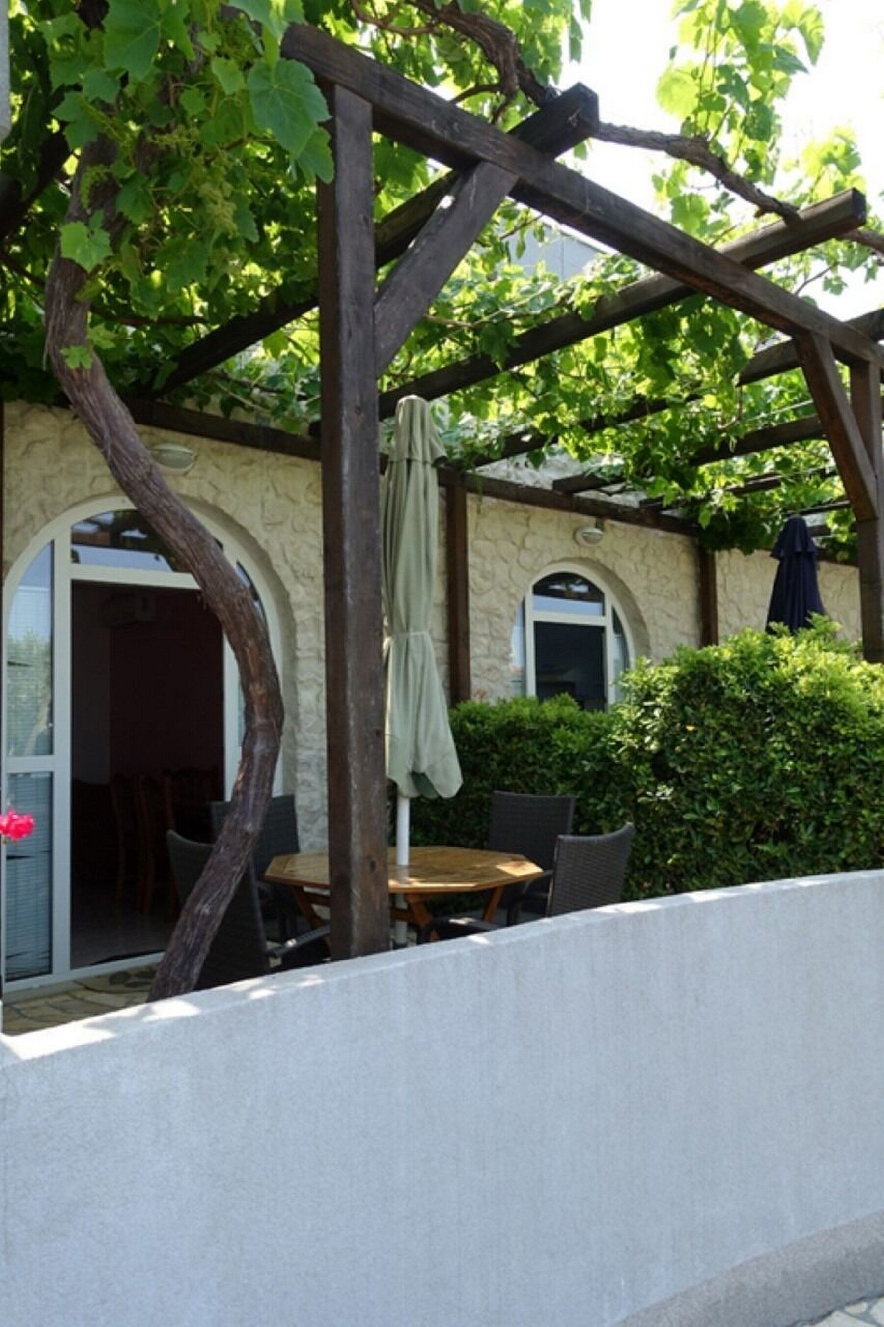 Apartments Ivo 104441-A1