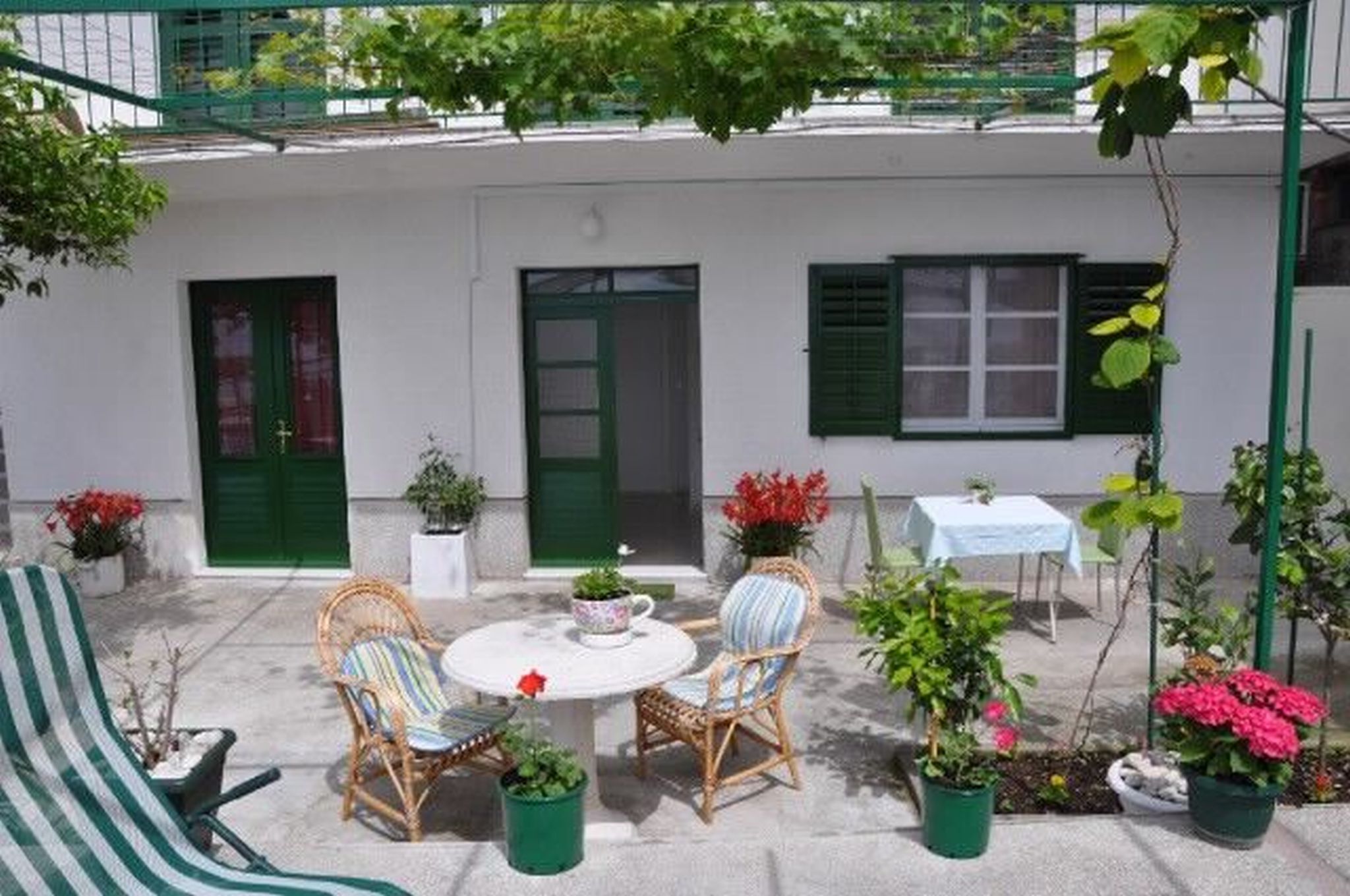 Apartments Tonči 41011-A2