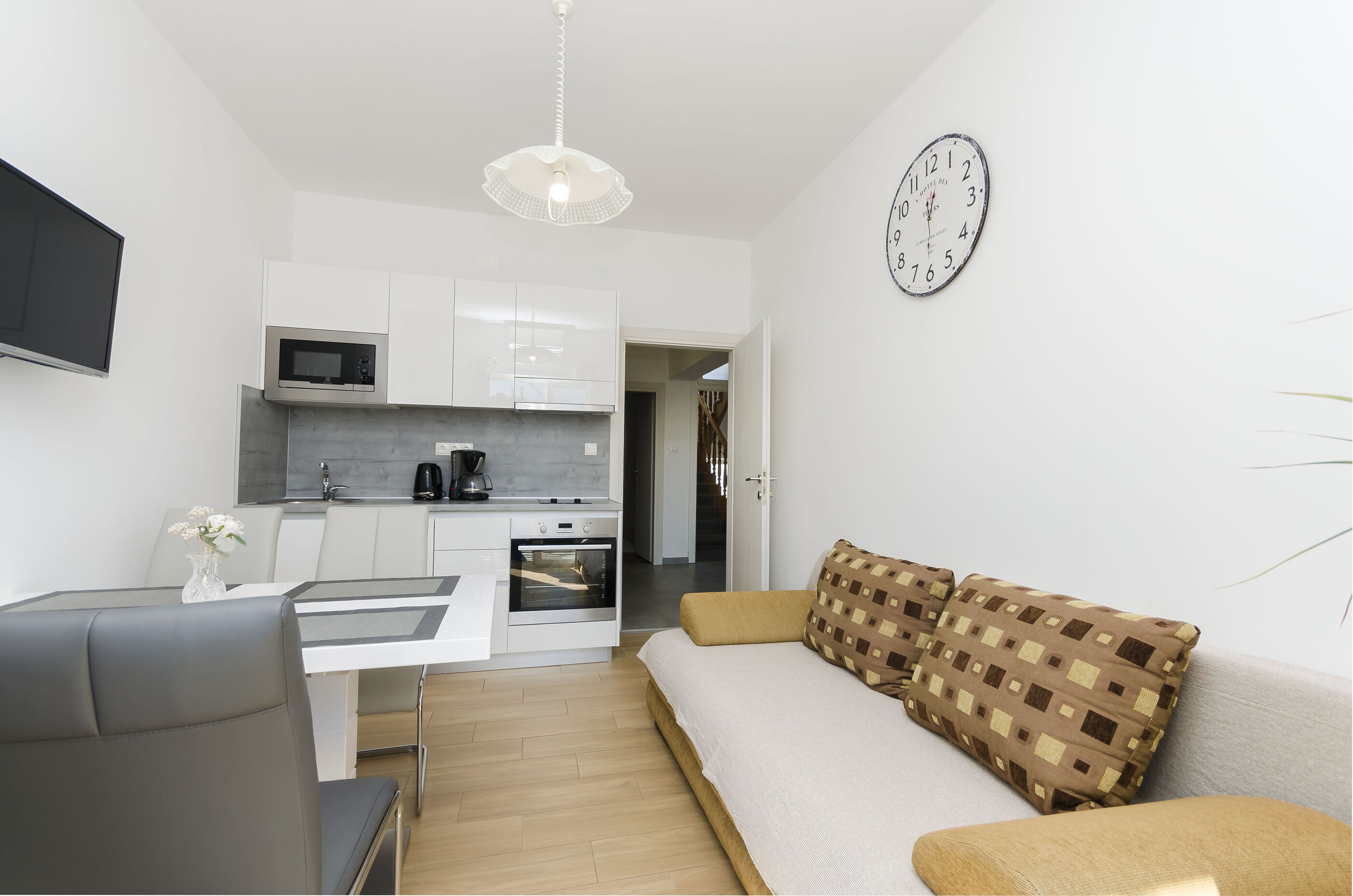 Apartments Baldo 50552-A1