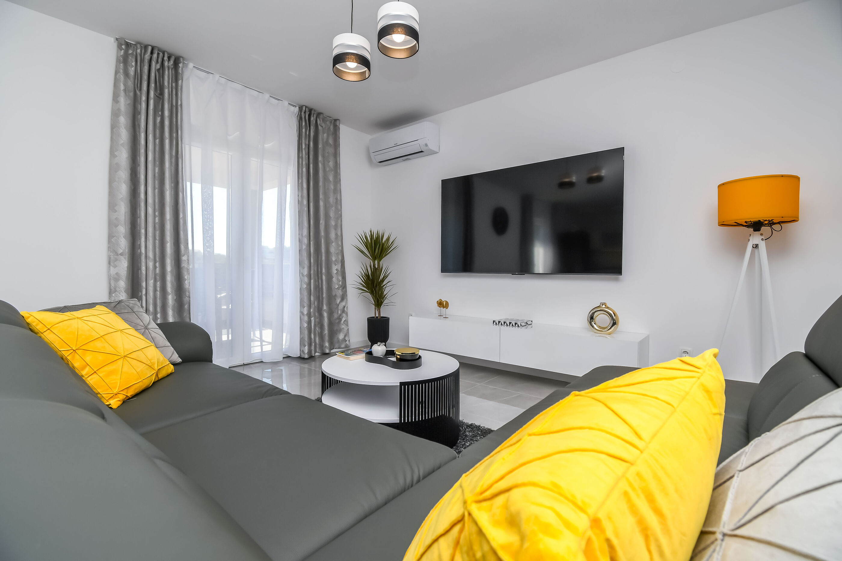 Apartment Silver Shine 116721-A1