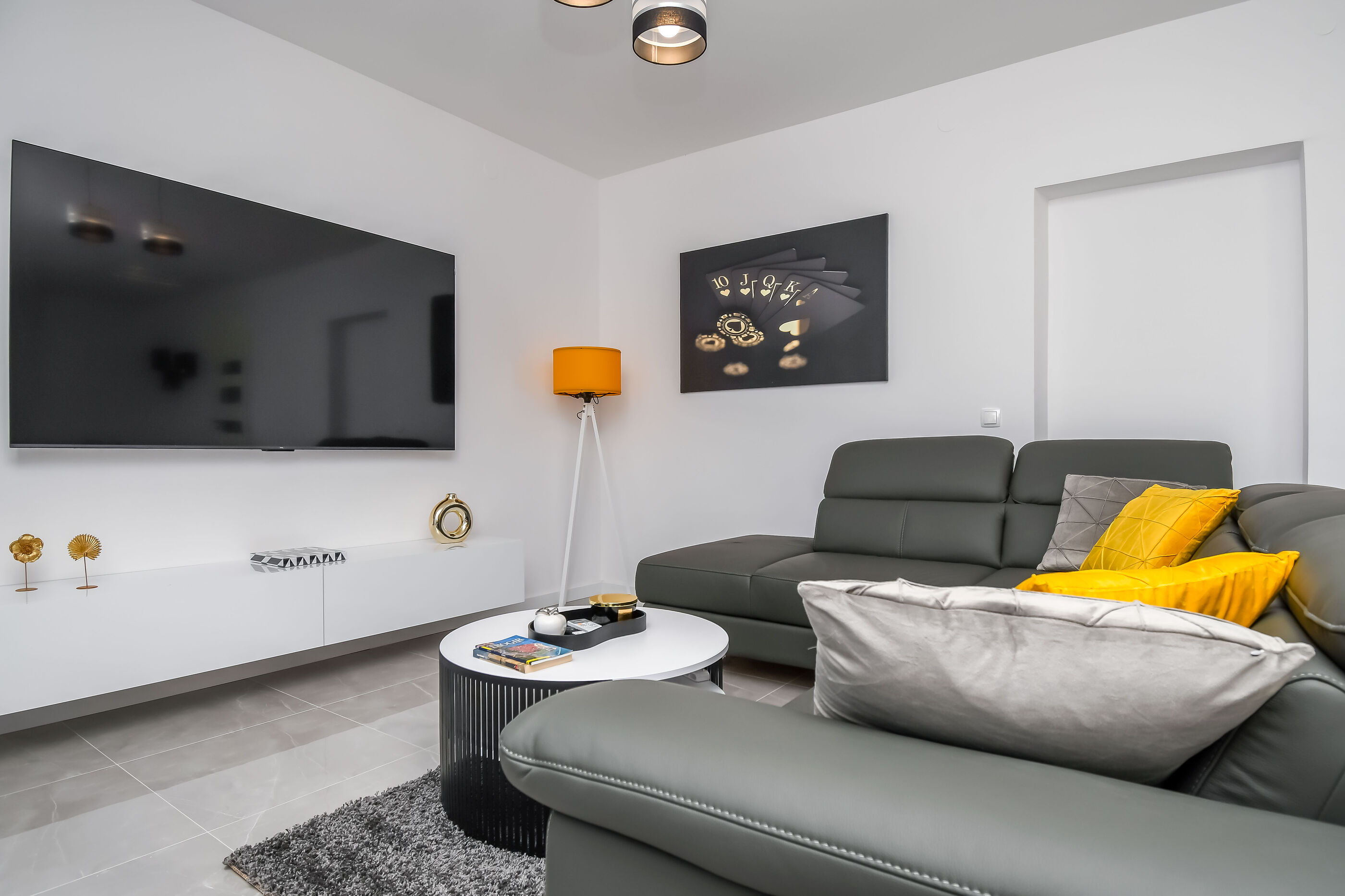 Apartment Silver Shine 116721-A1