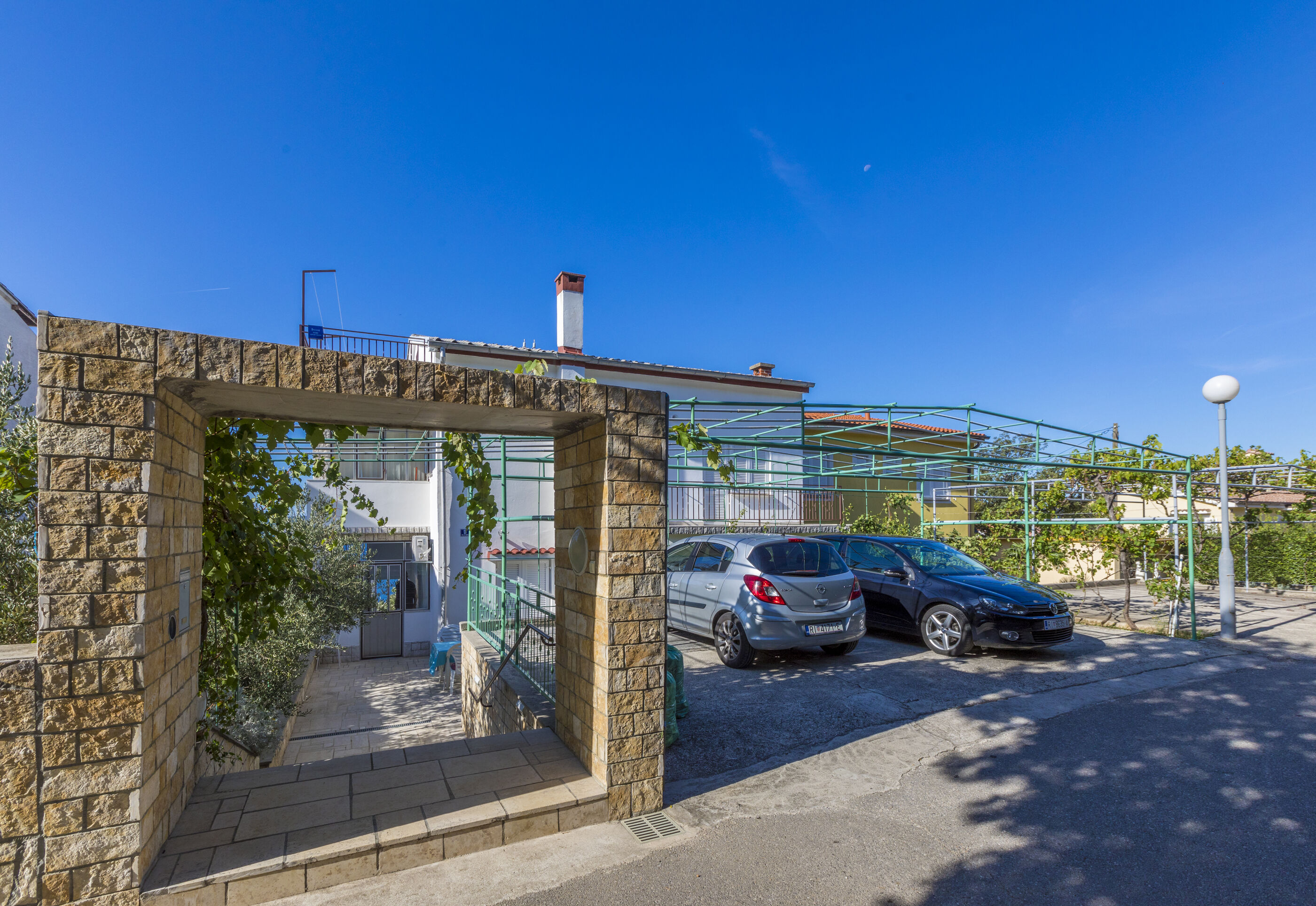 Apartments and Rooms Dotli 35530-A3