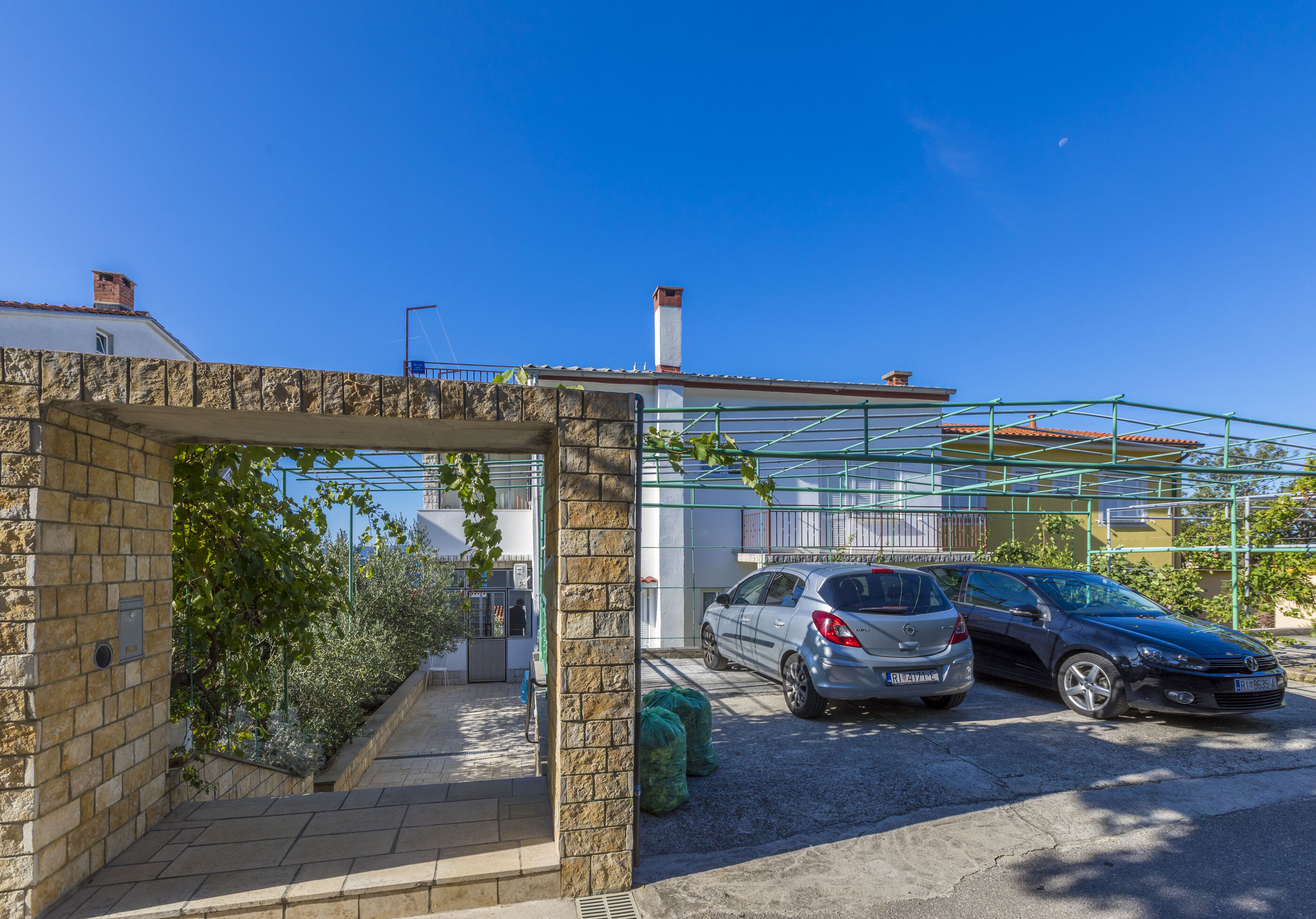 Apartments and Rooms Dotli 35530-A3