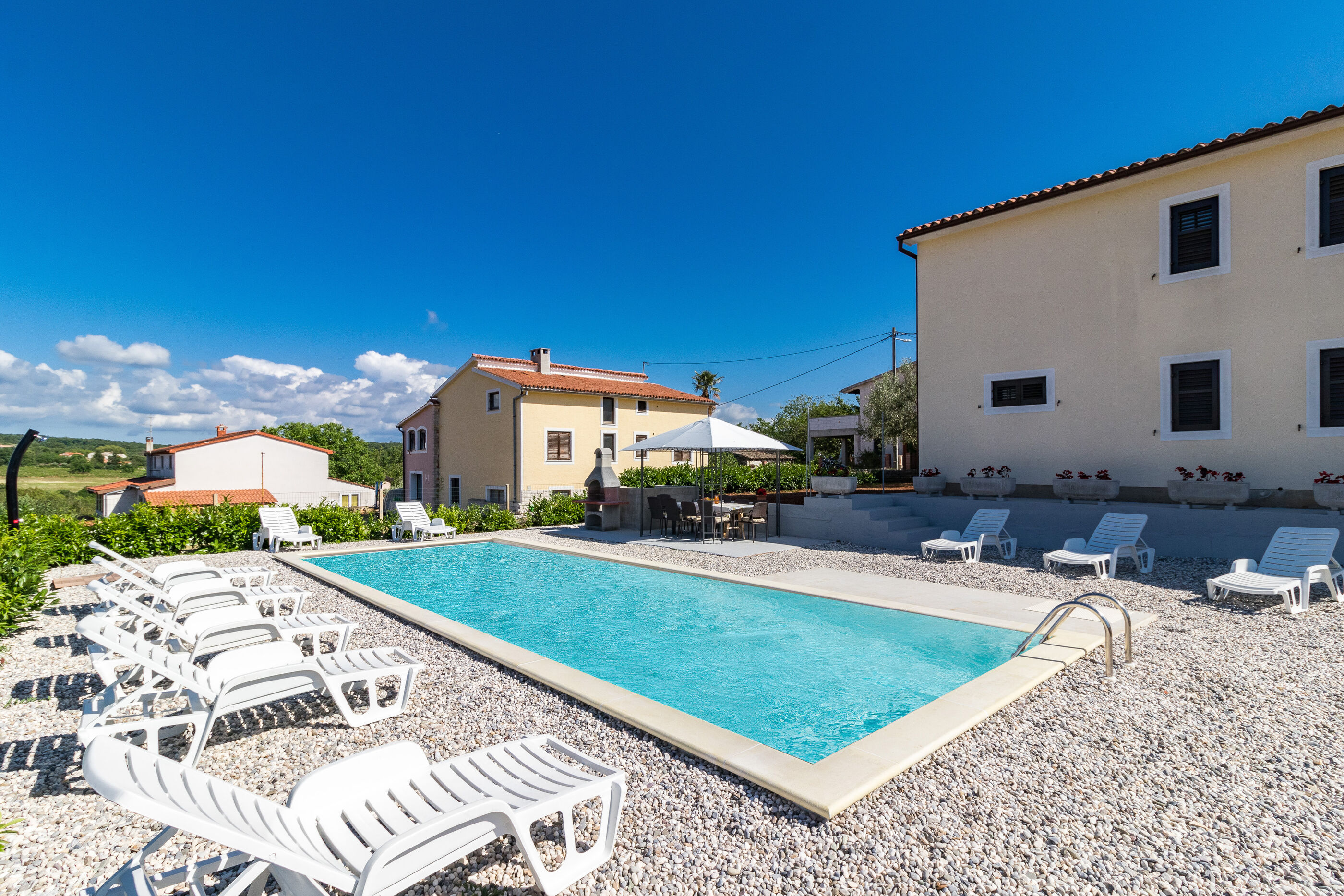 Photo of House Lilly