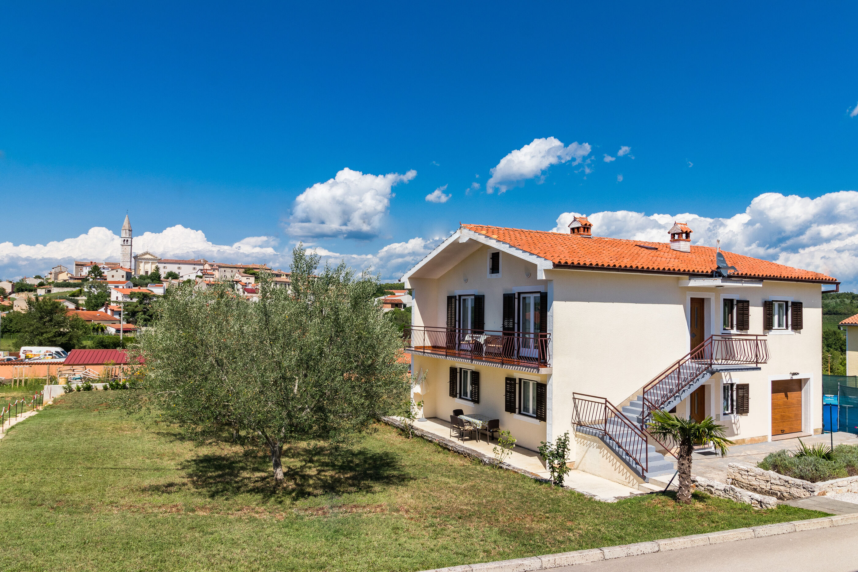 Photo of House Lilly