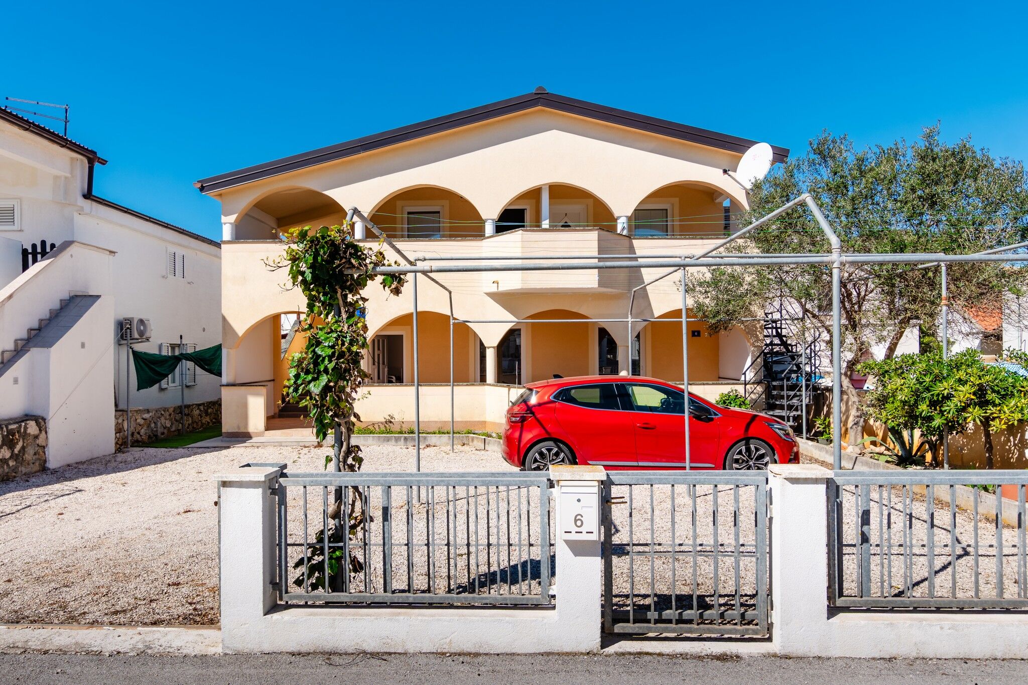 Apartments Hasnek Accommodation in Vir