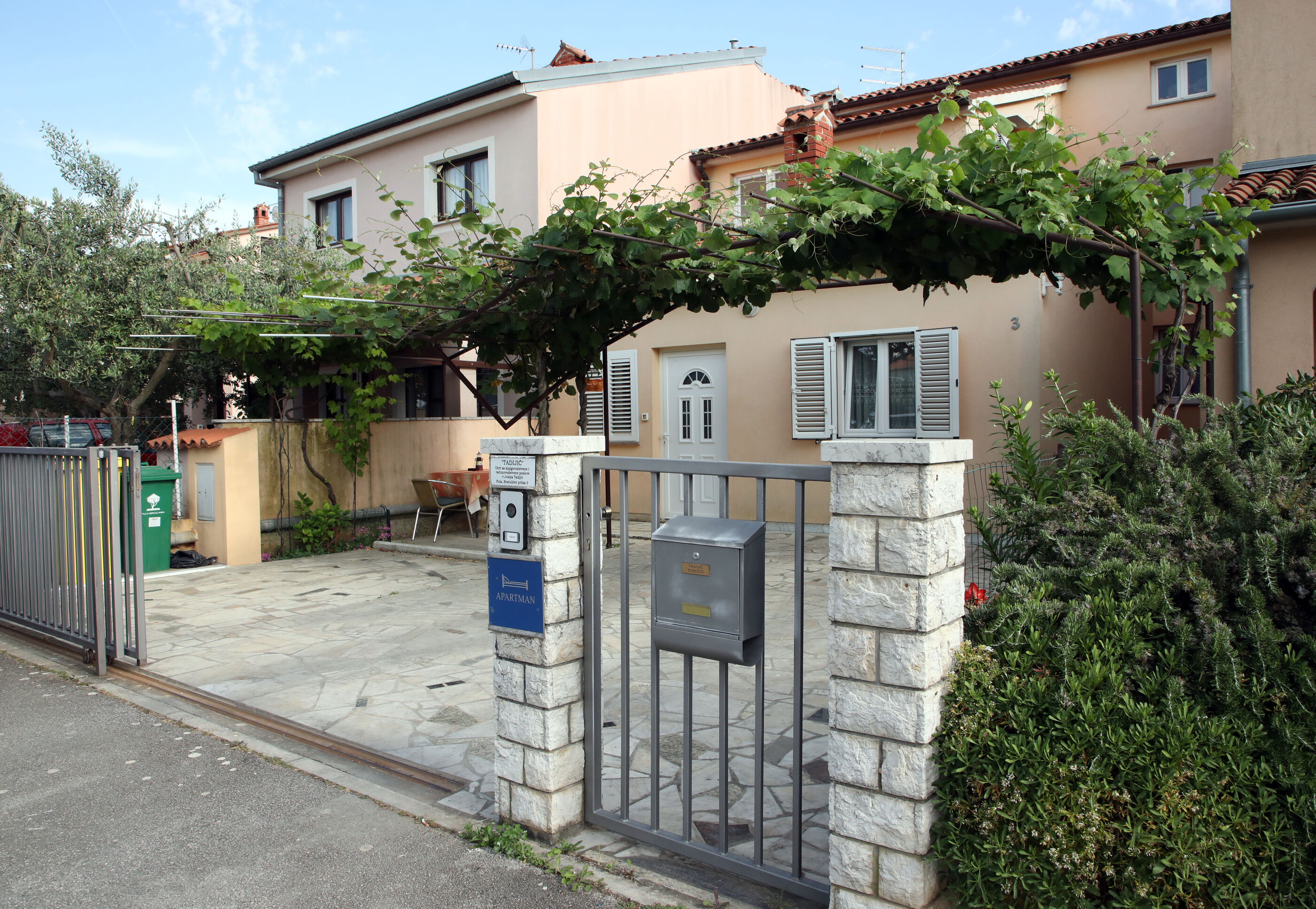 Apartments Tadijic Accommodation in Pula