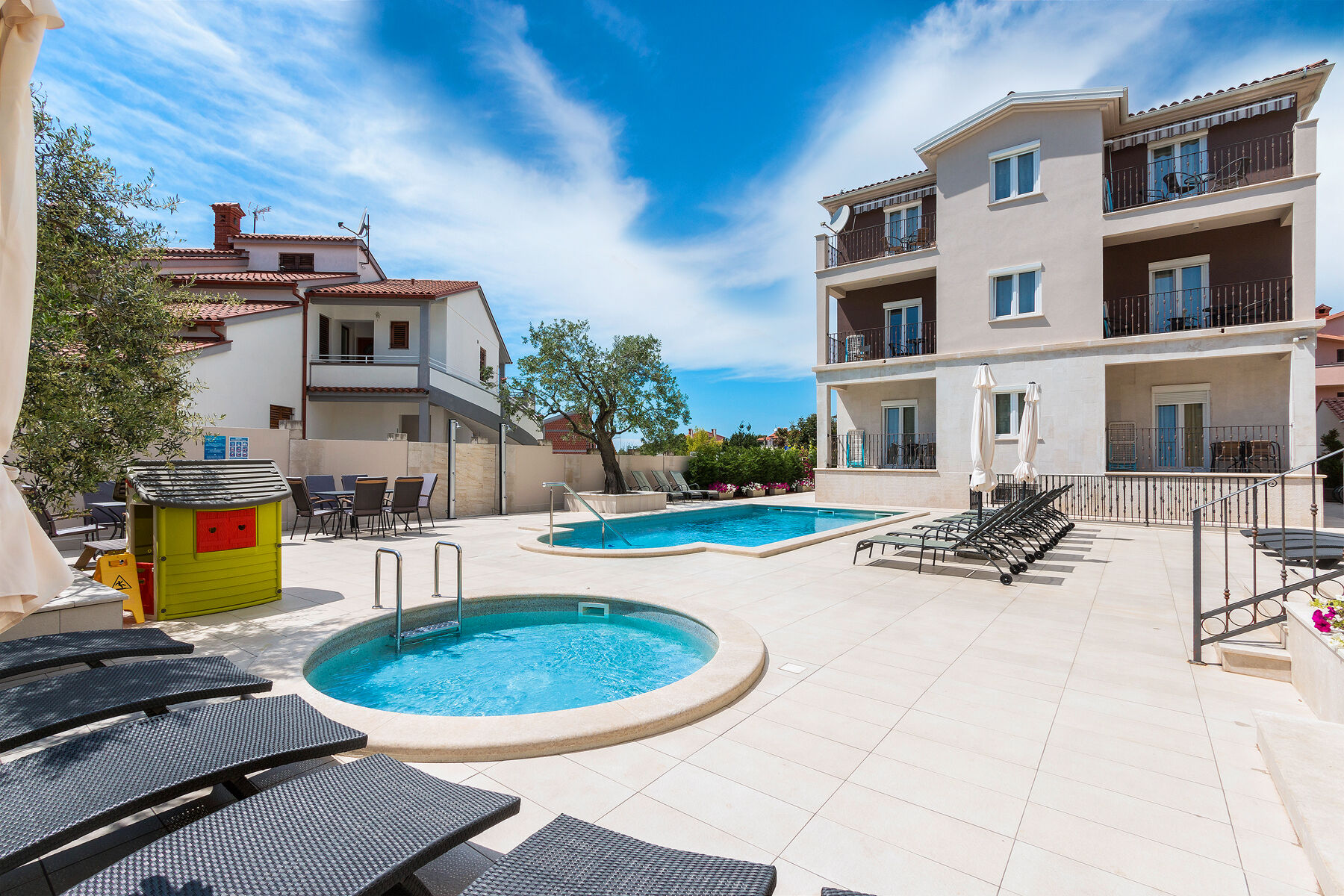 Photo of Apartments Villa Nina 1