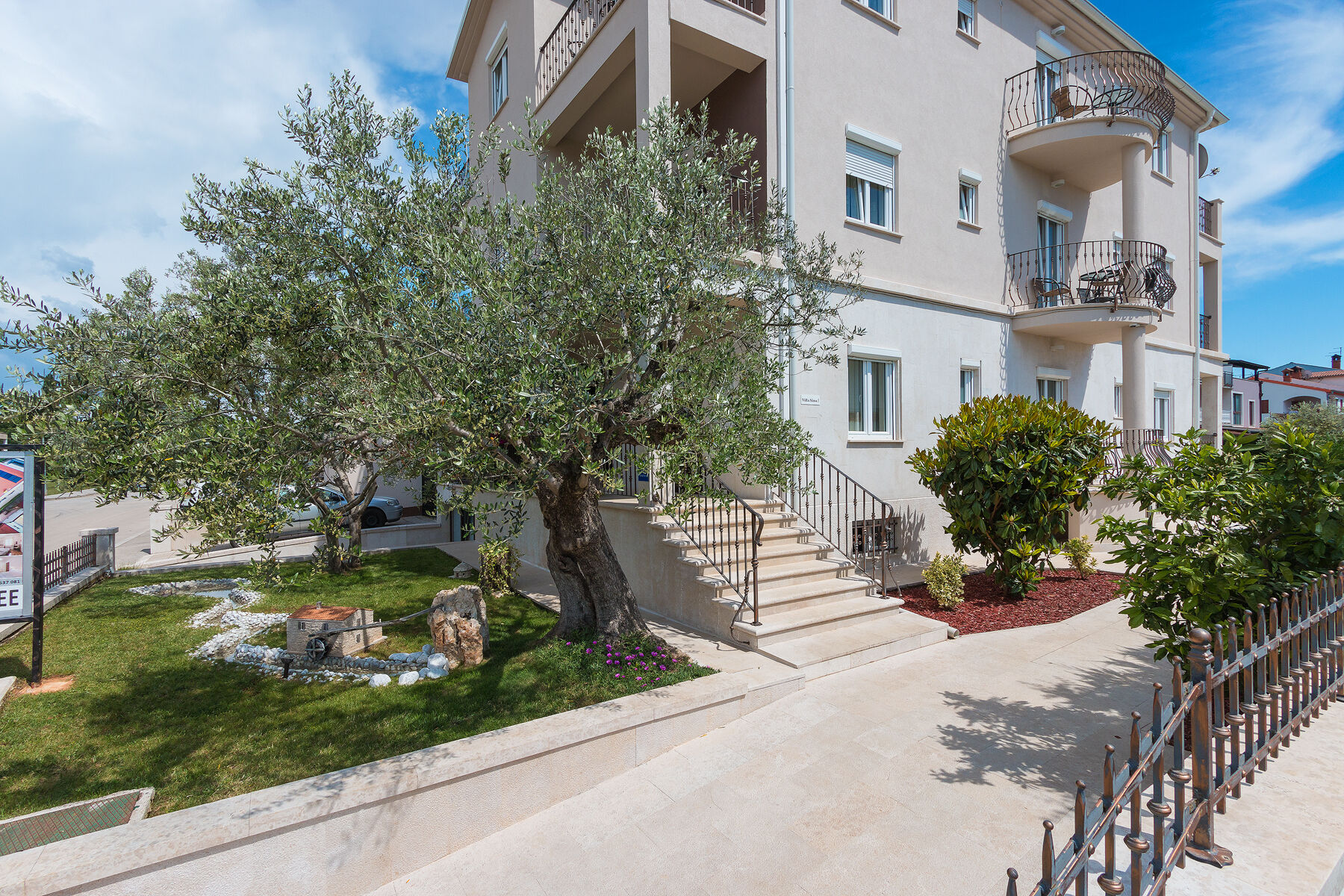 Photo of Apartments Villa Nina 1