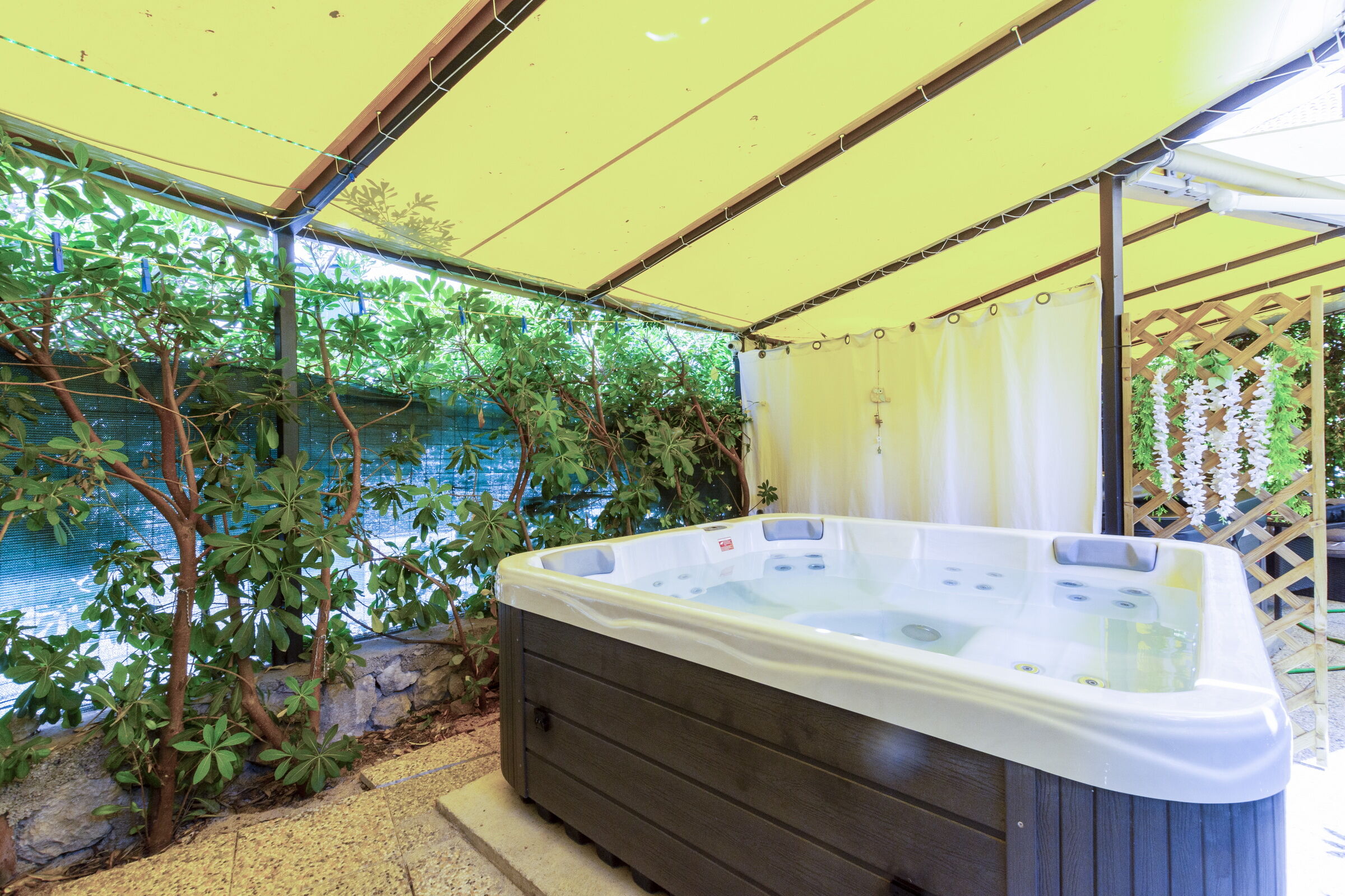 Photo of Apartment Center with jacuzzi