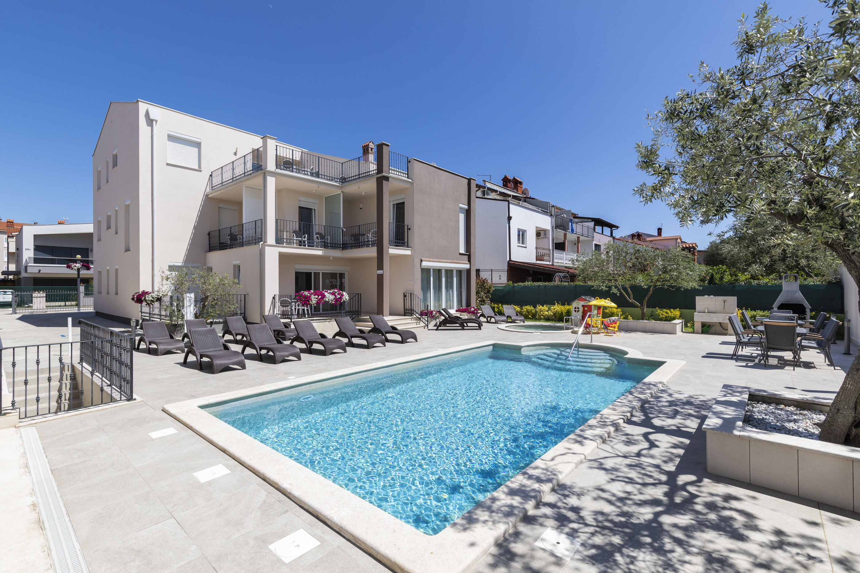 Photo of Apartments Villa Nina 4