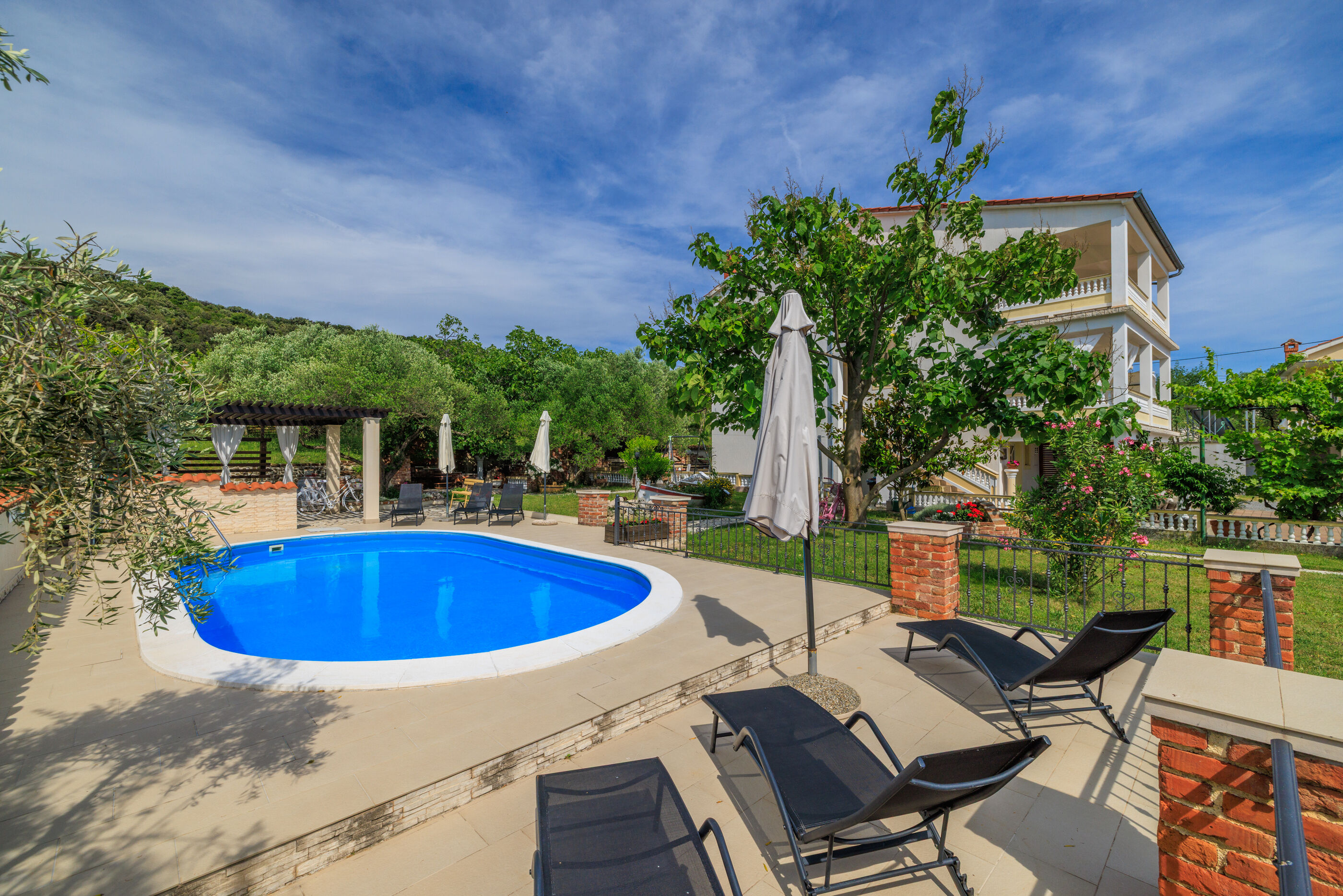 Apartments Roby Accommodation in Rab