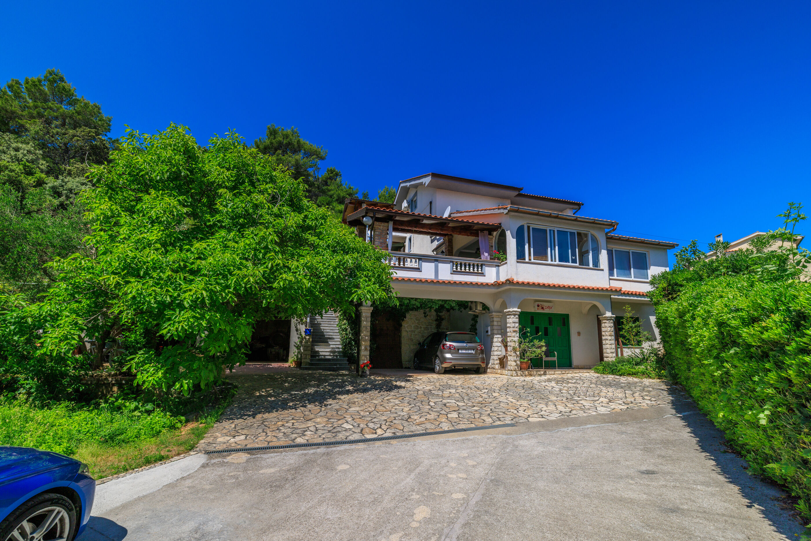 Apartments Mirjana T. Accommodation in Rab