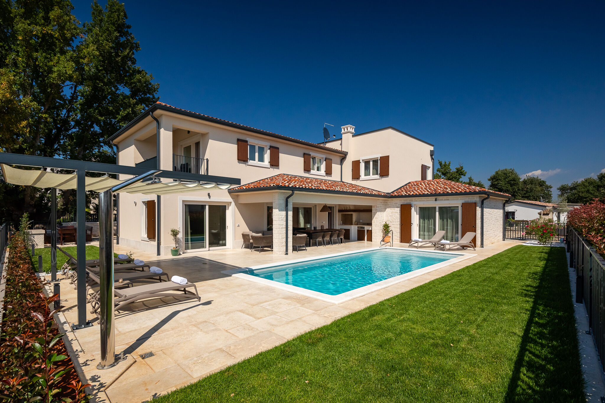 Photo of Villa Villa Maxime s bazenom, saunom i whirlpool-om