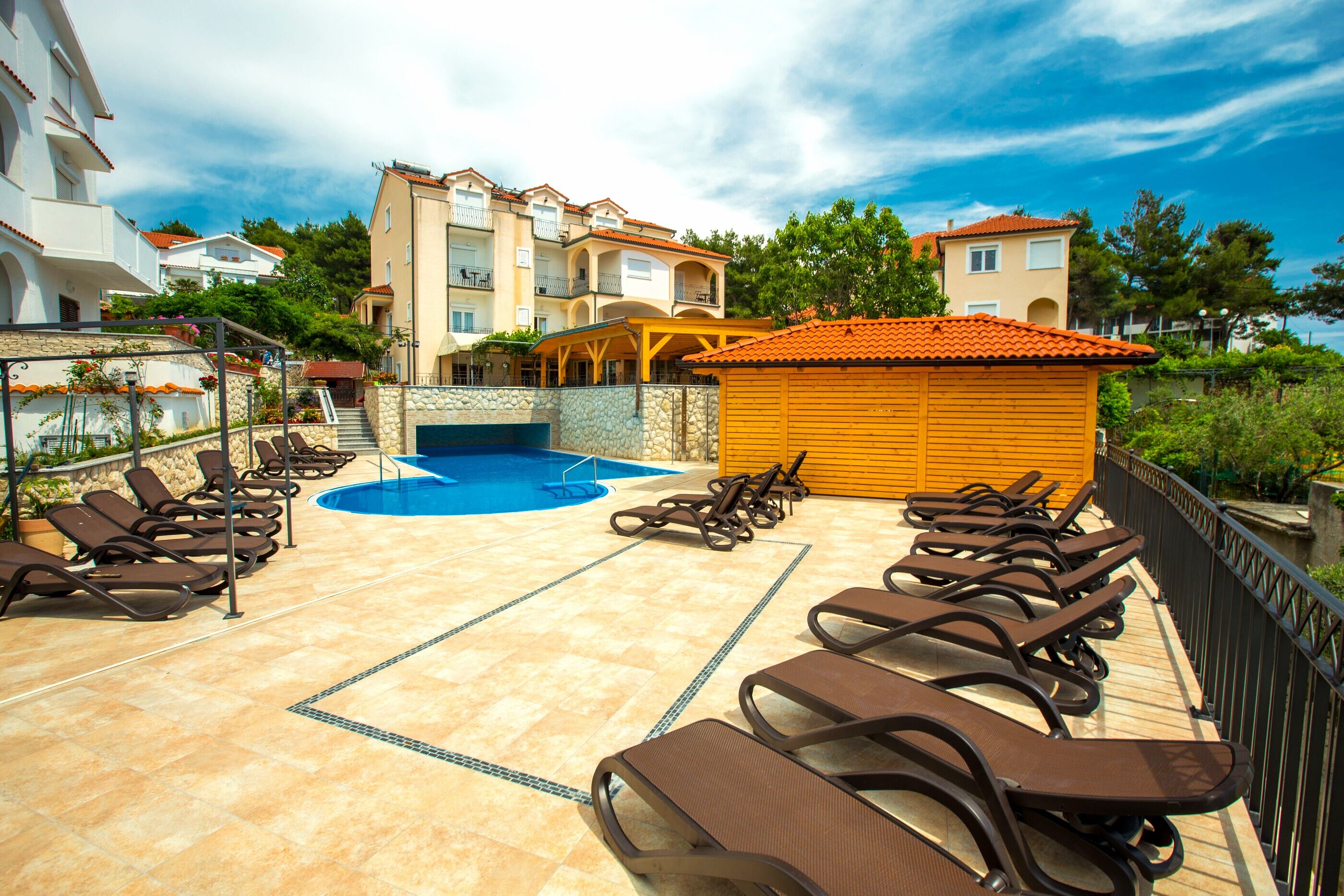 Photo of Apartments and Rooms Vitomir