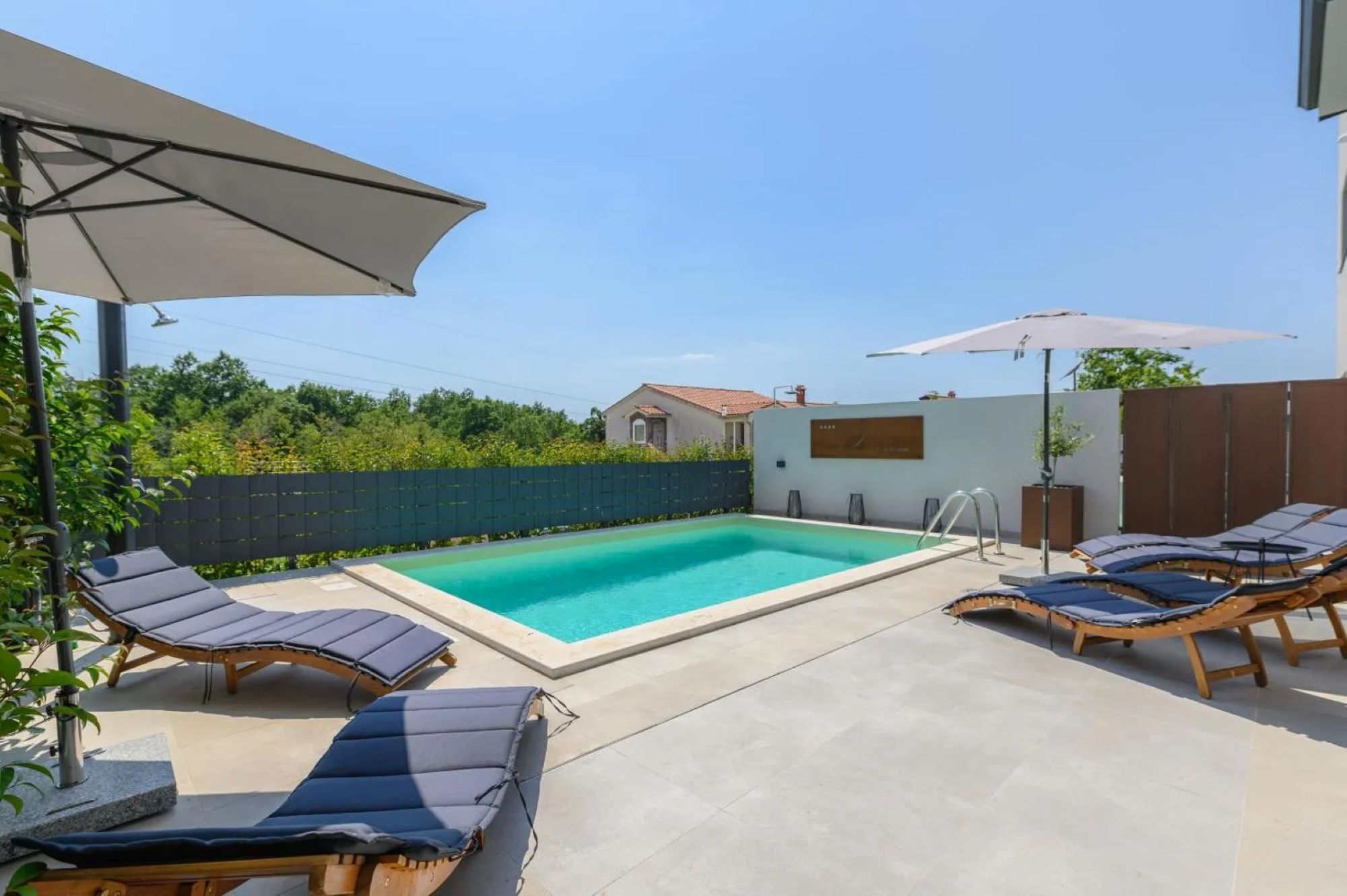 Photo of Villa Villa Diva Exclusive s bazenom