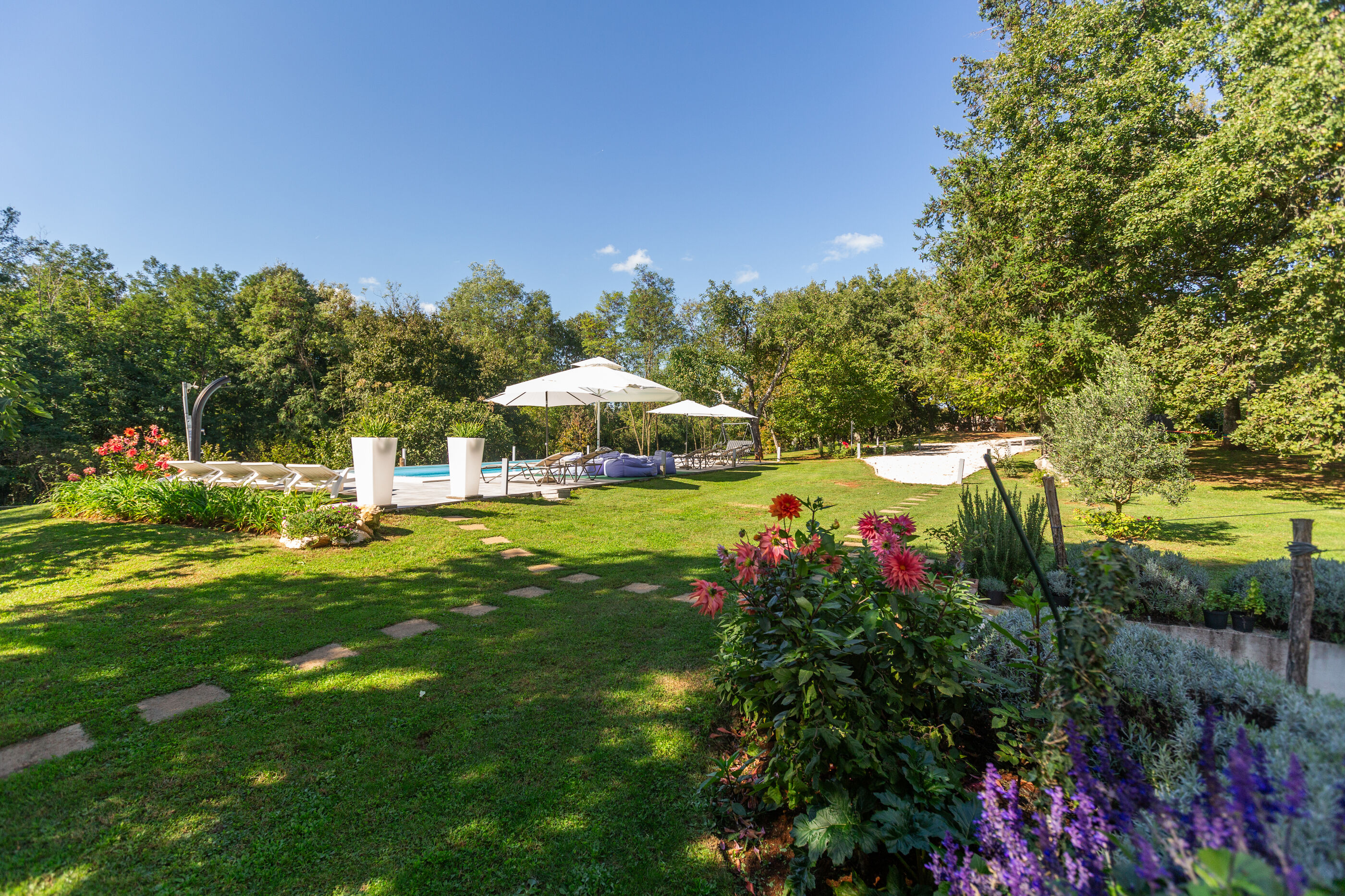 Photo of Apartments Cetri Hrasta