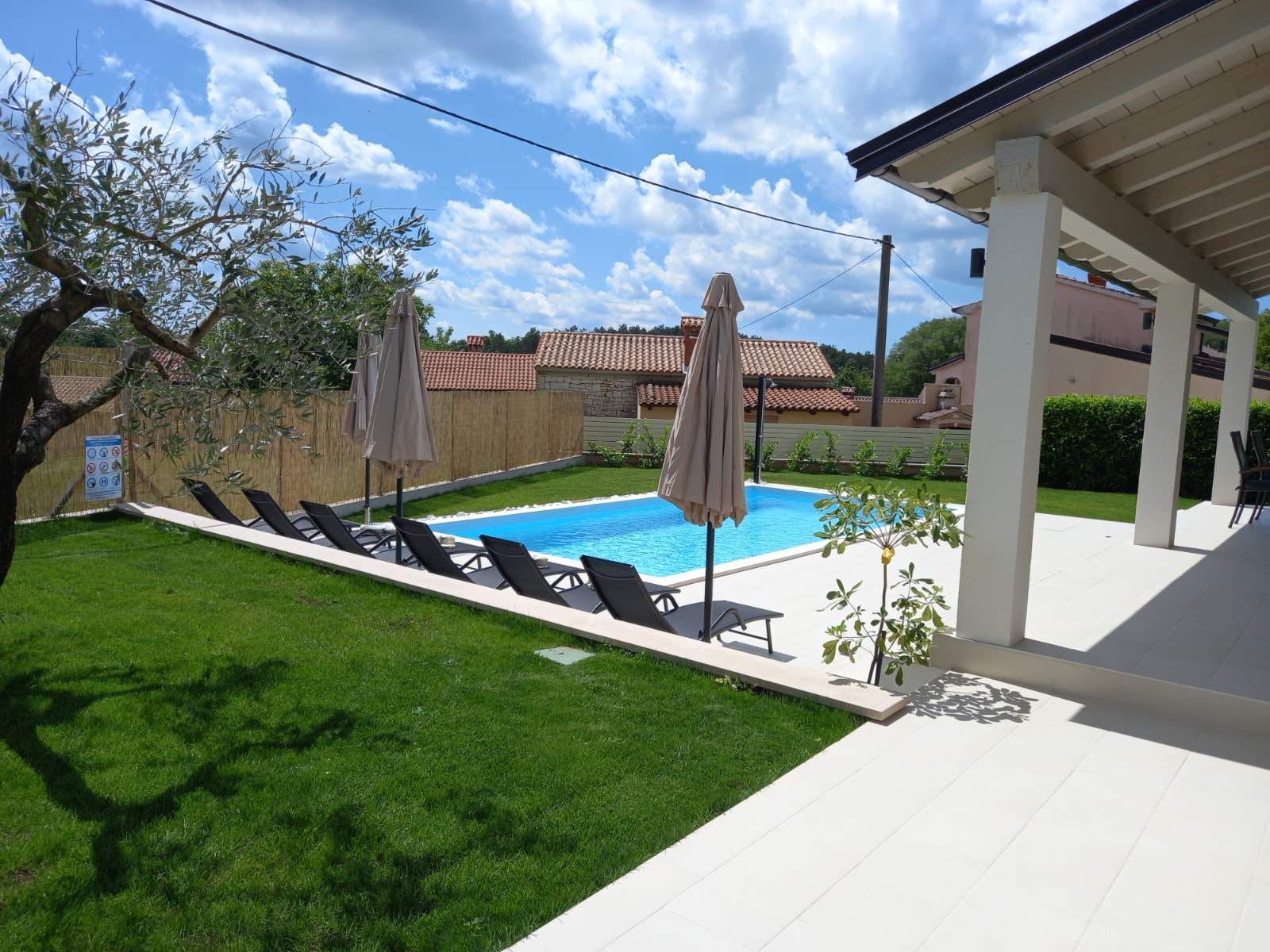 Photo of House Holiday house Milotici