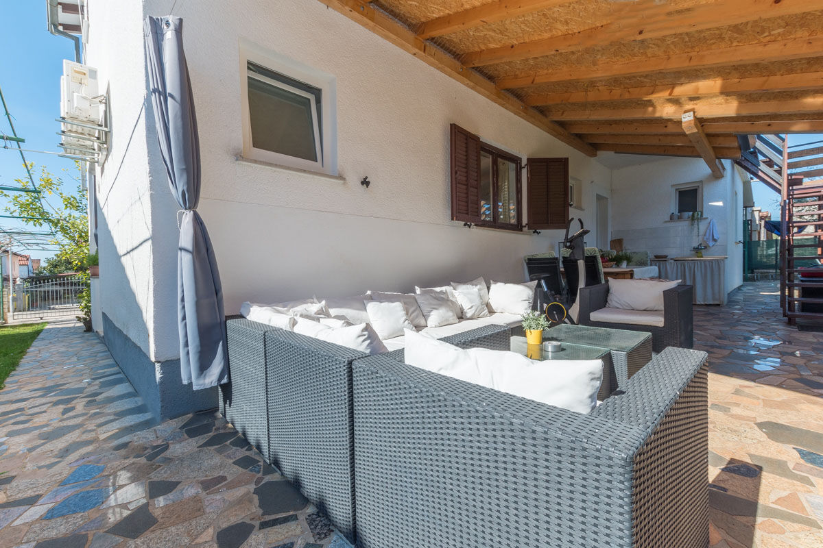 Apartment Neva Accommodation in Novigrad